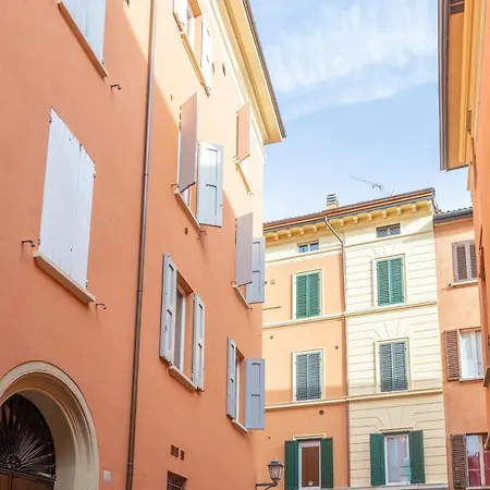 Garisenda, By Short Holidays Апартаменты *